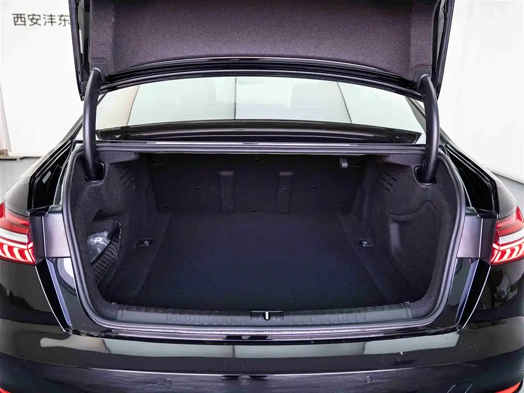 Audi A6L 2021 40 TFSI luxury and elegant model купить на сайте DeffCars