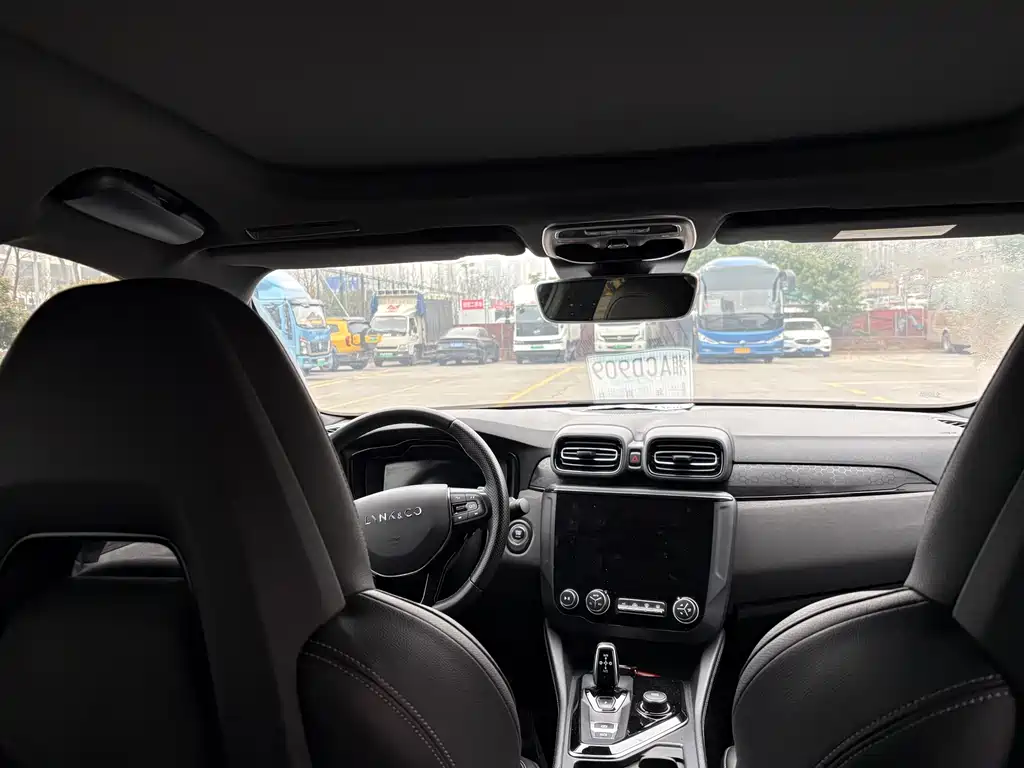Lynk & Co 03 2021 1.5TD DCT Pro купить на сайте DeffCars