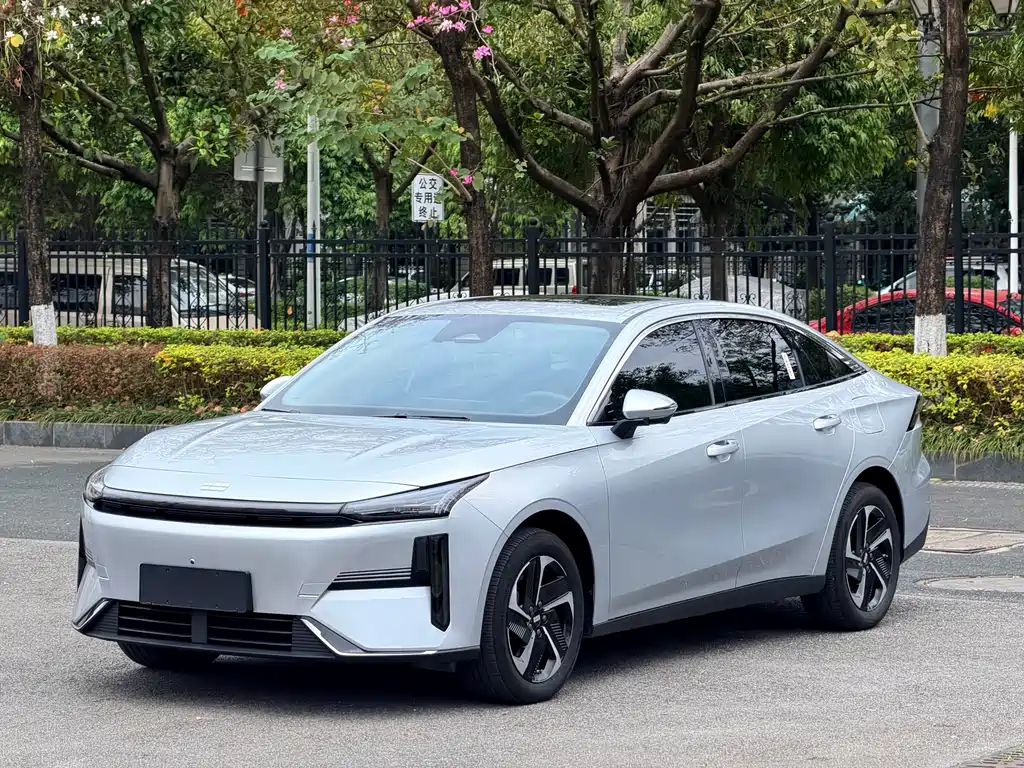 Galaxy L6 2025 EM-i 140km Starship Edition купить на сайте DeffCars