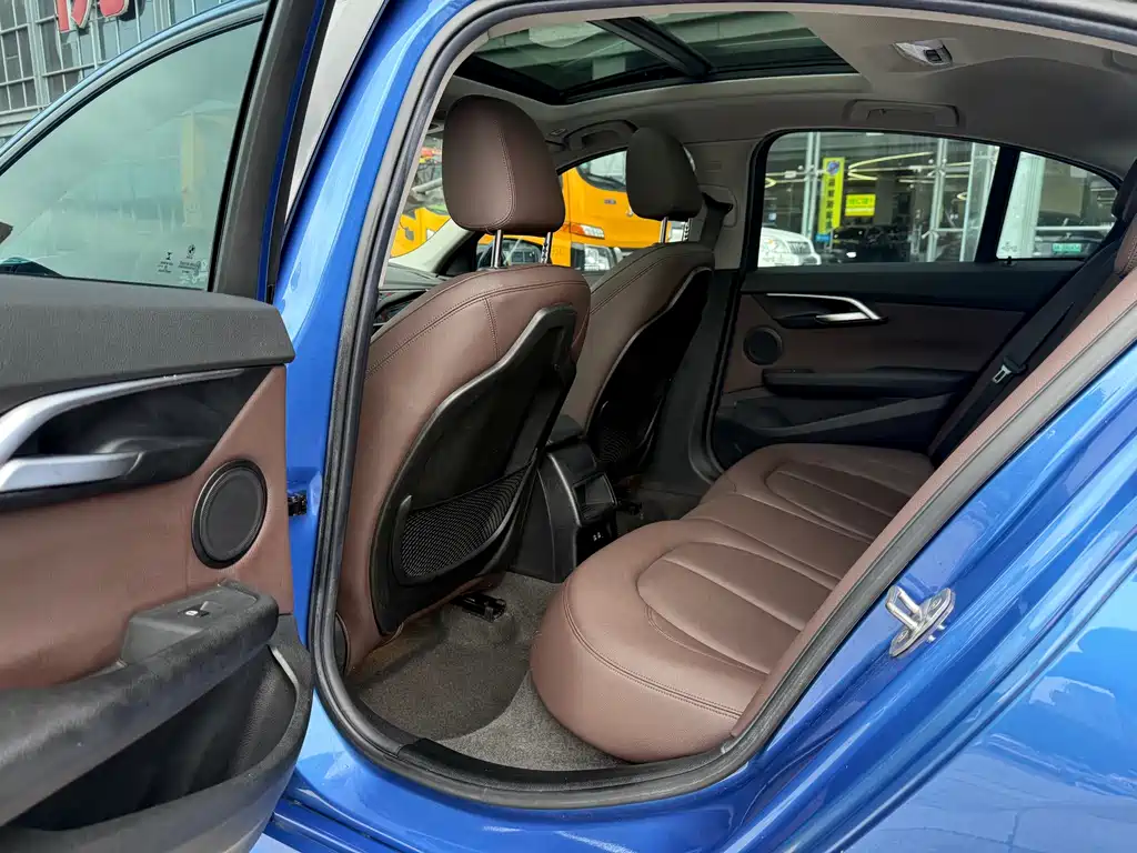 BMW 1 Series 2019 120i Leading M Sports Package купить на сайте DeffCars