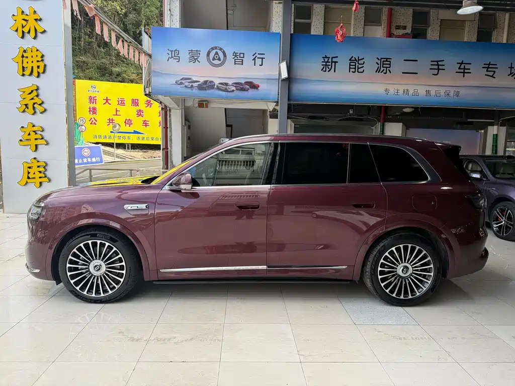 Wenjie M8 2025 extended range Ultra version 53.4kWh 5-seater version купить на сайте DeffCars