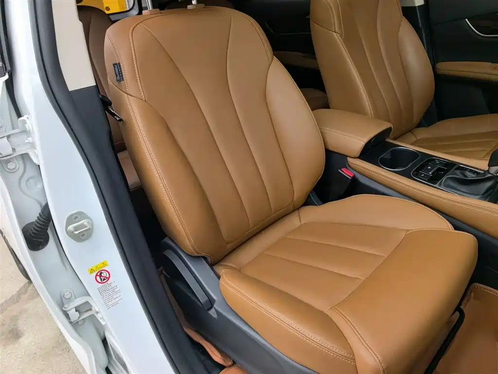 Song MAX 2018 1.5T automatic intelligent connection exclusive model 6 seats купить на сайте DeffCars