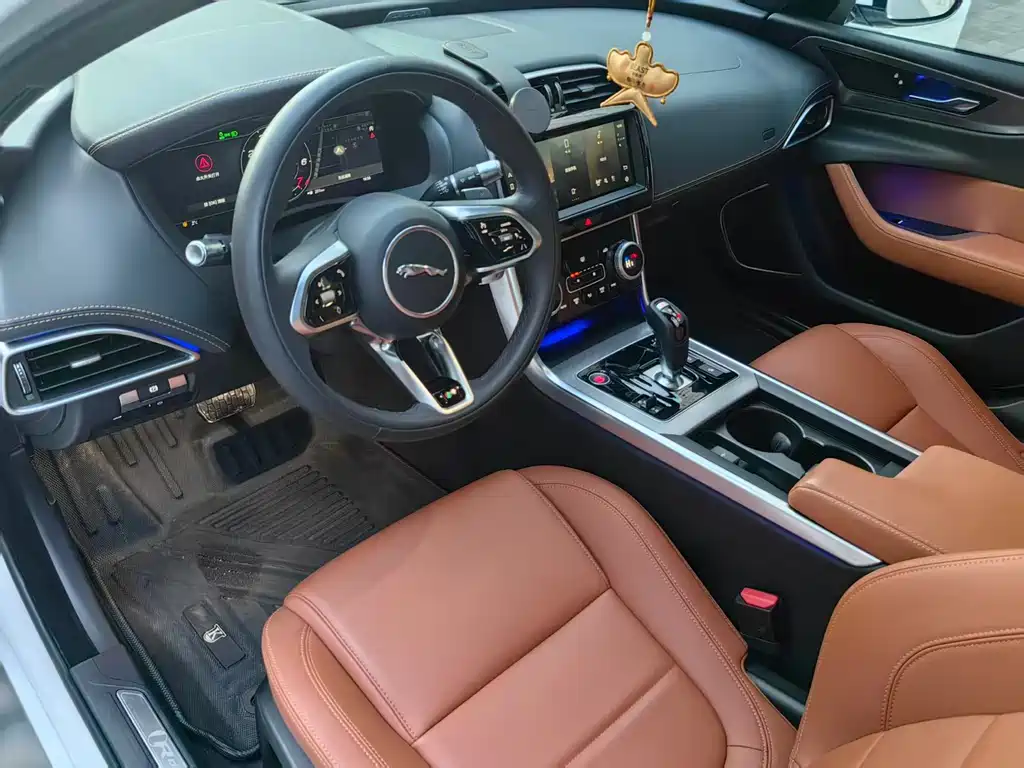 Jaguar XEL 2021 2.0T 250PS R-DYNAMIC SE Technology Sports Edition купить на сайте DeffCars