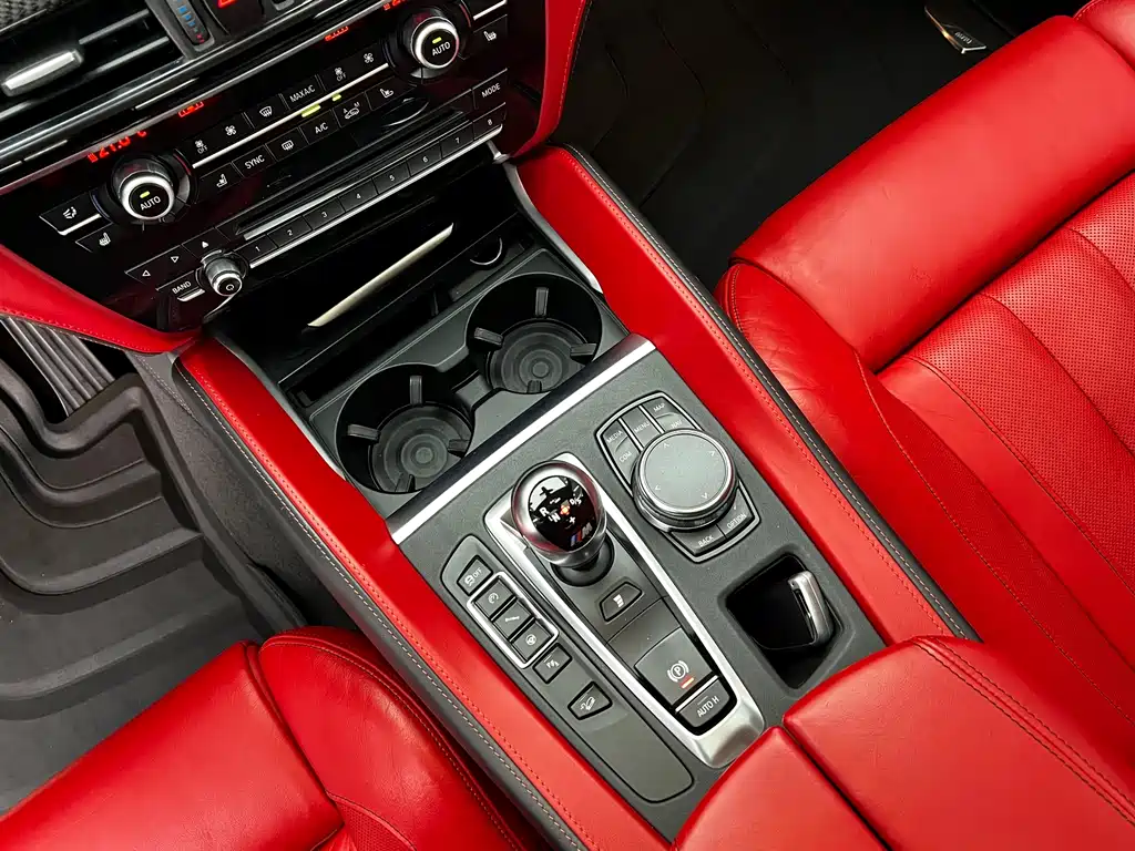 BMW X6 M 2015 X6 M купить на сайте DeffCars