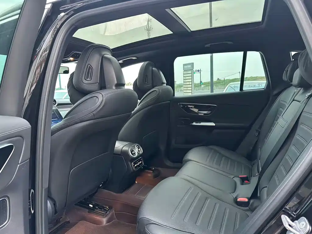 Mercedes-Benz GLC 2024 GLC 260 L 4MATIC luxury model 5 seats купить на сайте DeffCars
