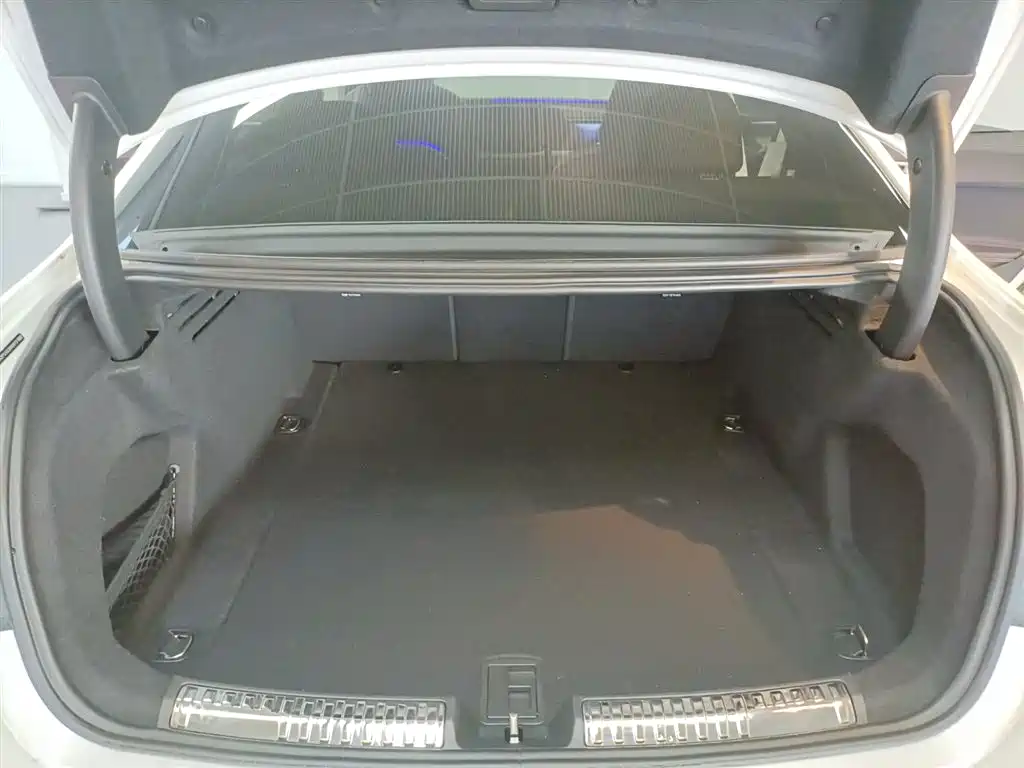 Audi A5L 2026 2.0T sports version quattro купить на сайте DeffCars