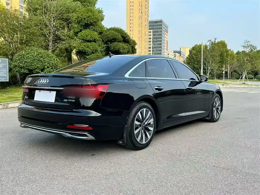 Audi A6L 2023 45 TFSI Premium Elegant Model купить на сайте DeffCars