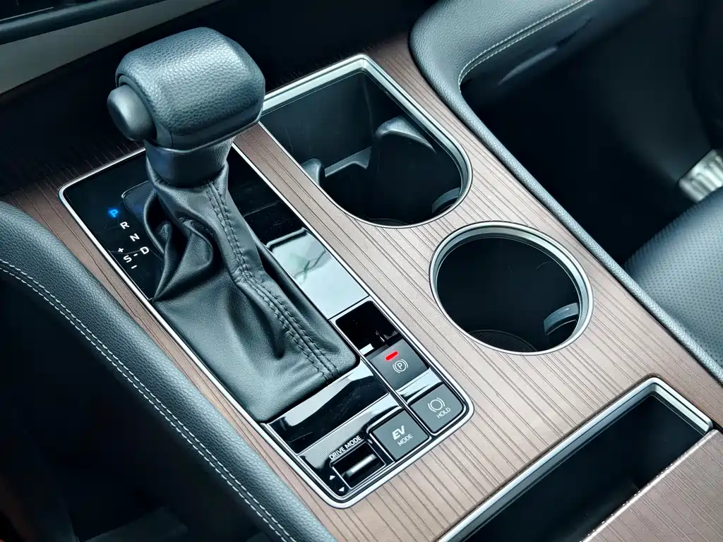 SIENNA 2023 2.5L Hybrid Comfort Edition купить на сайте DeffCars