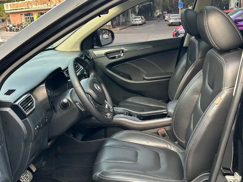 Fengguang 580 2017 1.5T CVT comfort model купить на сайте DeffCars
