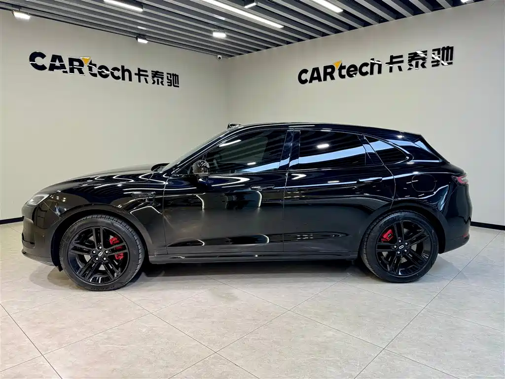 Wenjie M5 2025 extended range Ultra four-wheel drive version купить на сайте DeffCars