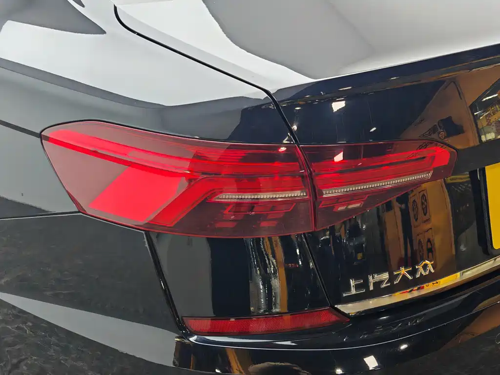 Passat 2020 330TSI Luxury Edition National V купить на сайте DeffCars