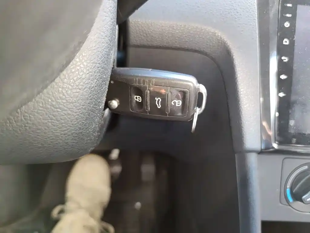 Xindong (Rapid Spaceback) 2016 model change 1.6L automatic forward version купить на сайте DeffCars