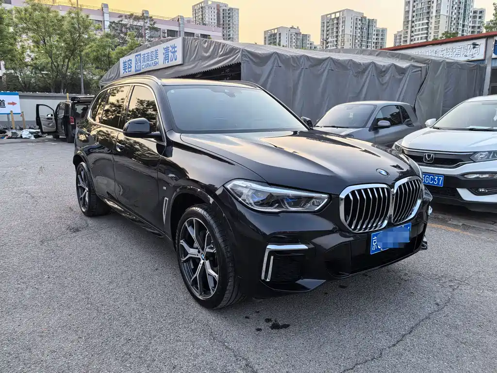 BMW X5 2022 facelift xDrive 40Li M sports package купить на сайте DeffCars
