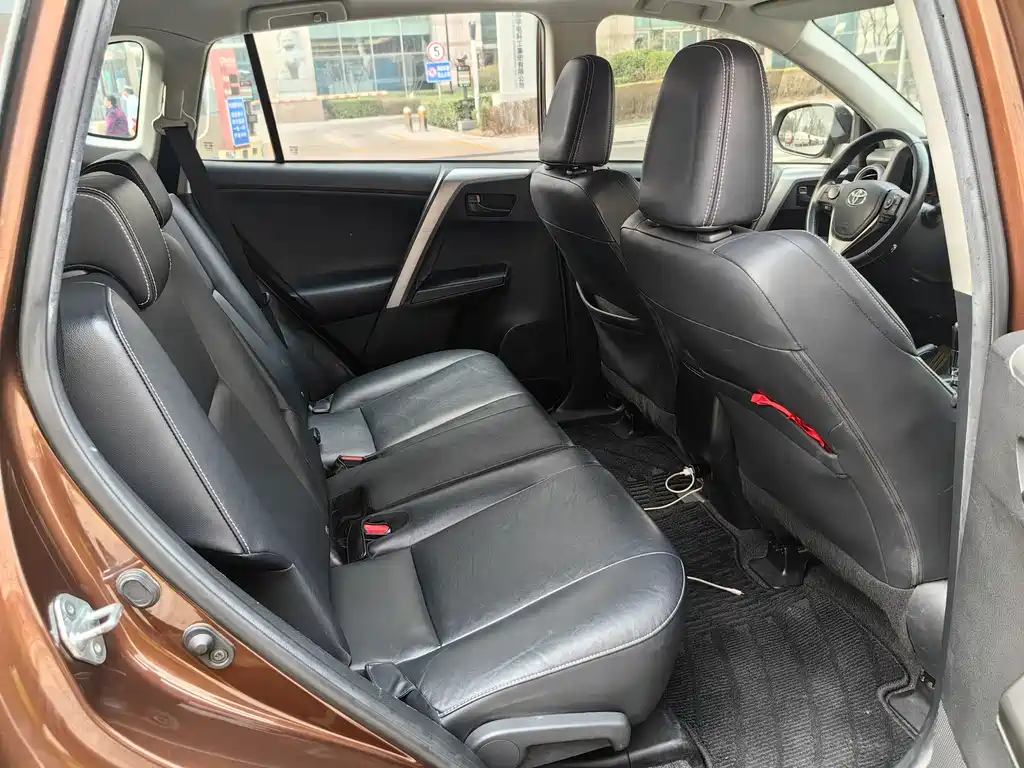 RAV4 Rongfang 2018 2.5L automatic four-wheel drive Elite i version купить на сайте DeffCars