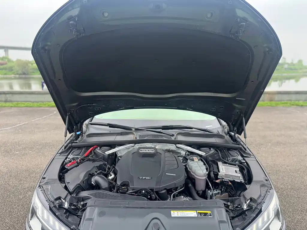 Audi A4L 2020 40 TFSI Fashionable and Dynamic купить на сайте DeffCars