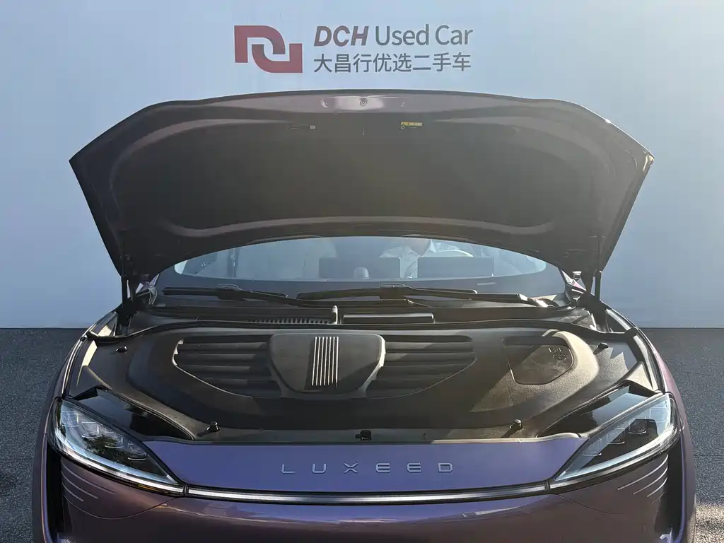 Zhijie R7 2025 extended range 331km Ultra купить на сайте DeffCars
