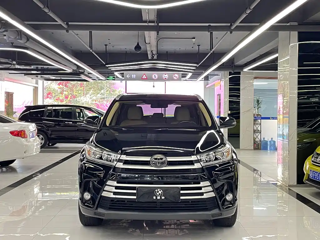 Highlander 2018 2.0T four-wheel drive elite version, 7 seats, National VI купить на сайте DeffCars