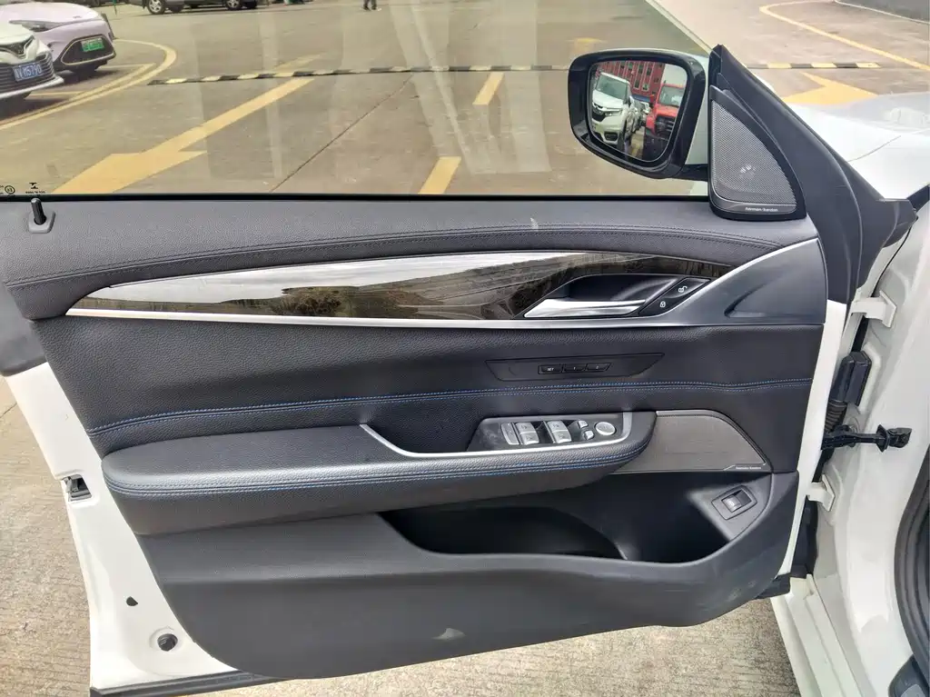 BMW 6 Series GT 2019 630i M Sports Package купить на сайте DeffCars