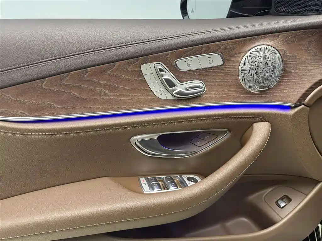 Mercedes-Benz E-Class 2022 E 300 L Luxury Model купить на сайте DeffCars