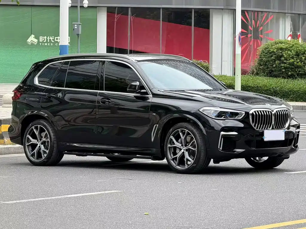 BMW X5 2022 xDrive 40Li M Sports Package купить на сайте DeffCars