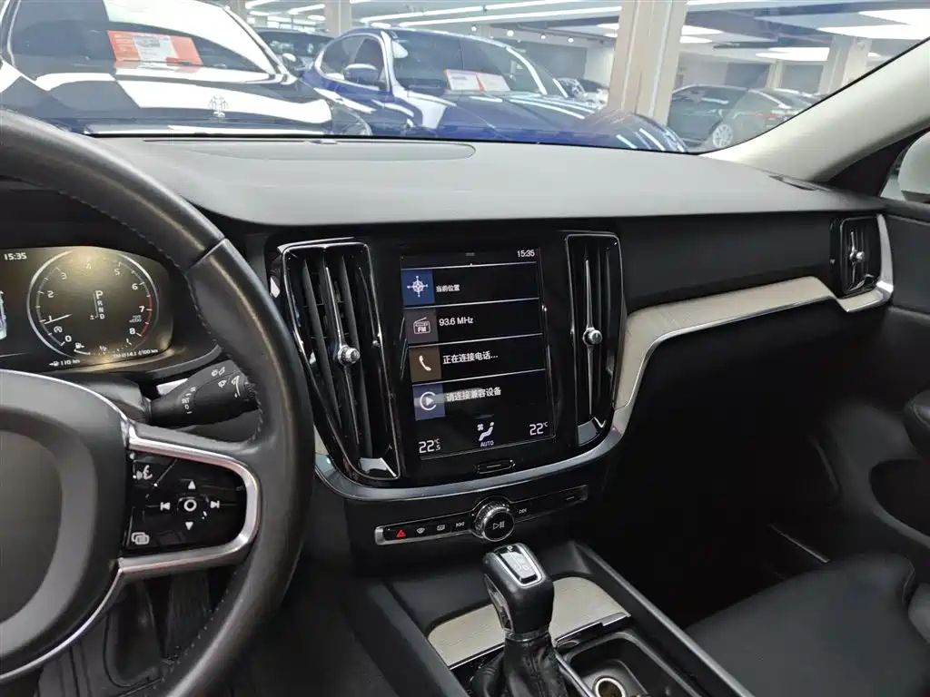 Volvo S60 2020 T4 Zhiyuan Luxury Edition купить на сайте DeffCars