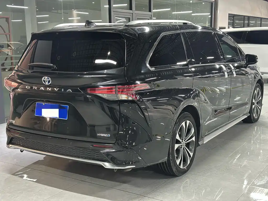 Grevia 2023 2.5L Hybrid Premium PLUS Edition купить на сайте DeffCars