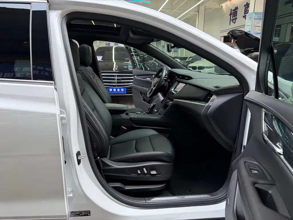 Cadillac XT5 2021 2.0T two-wheel drive luxury model купить на сайте DeffCars
