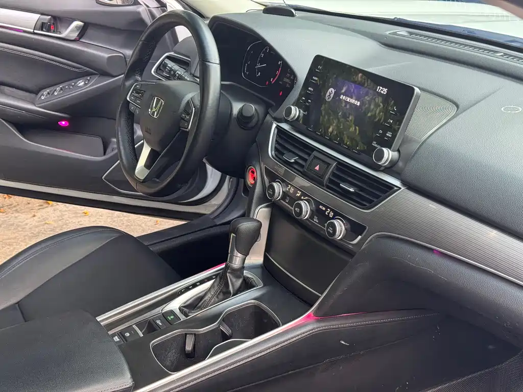 Accord 2018 260TURBO Elite Edition National V купить на сайте DeffCars