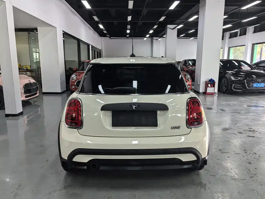 MINI 2022 facelift 1.5T ONE купить на сайте DeffCars