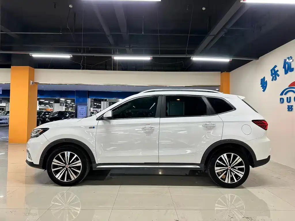 Roewe RX5 2019 20T two-wheel drive automatic 4G interconnected platinum version купить на сайте DeffCars
