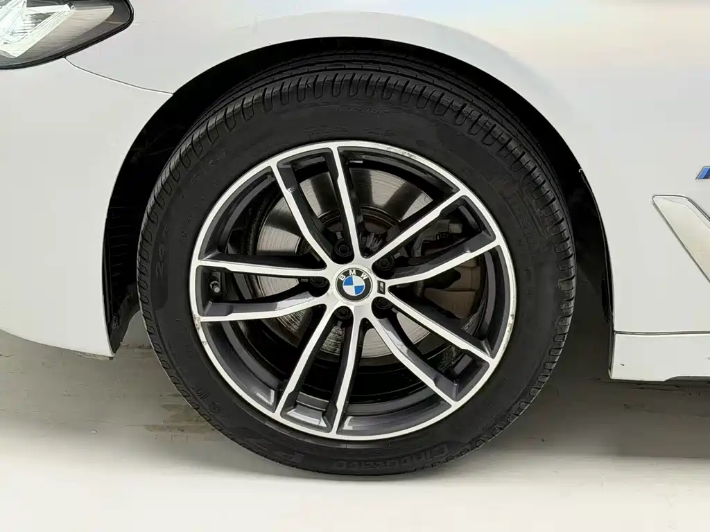 BMW 5 Series 2022 facelift 525Li M Sports Package купить на сайте DeffCars