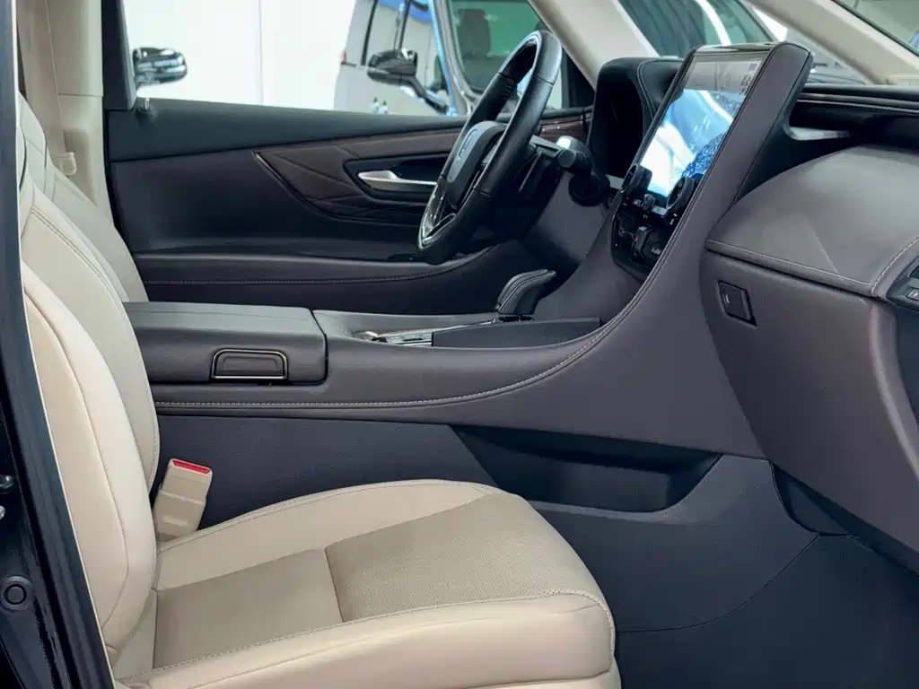 Wilfa 2024 Crown Dual Engine 2.5L Supreme Executive Edition купить на сайте DeffCars