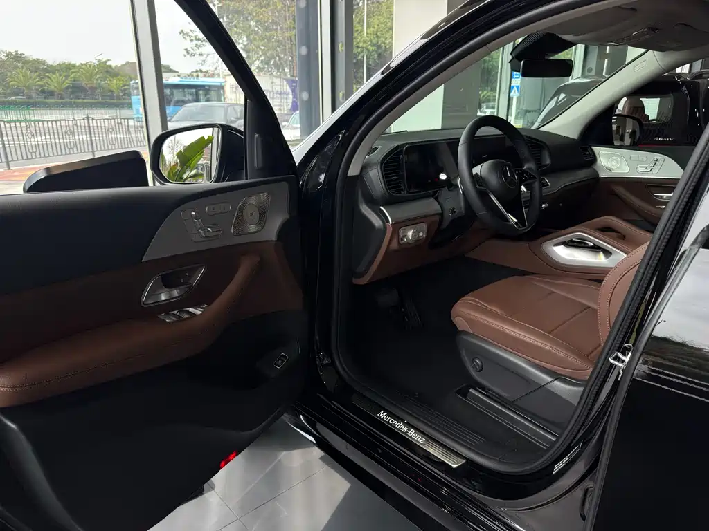 Mercedes-Benz GLS 2025 GLS 450 4MATIC Dynamic купить на сайте DeffCars