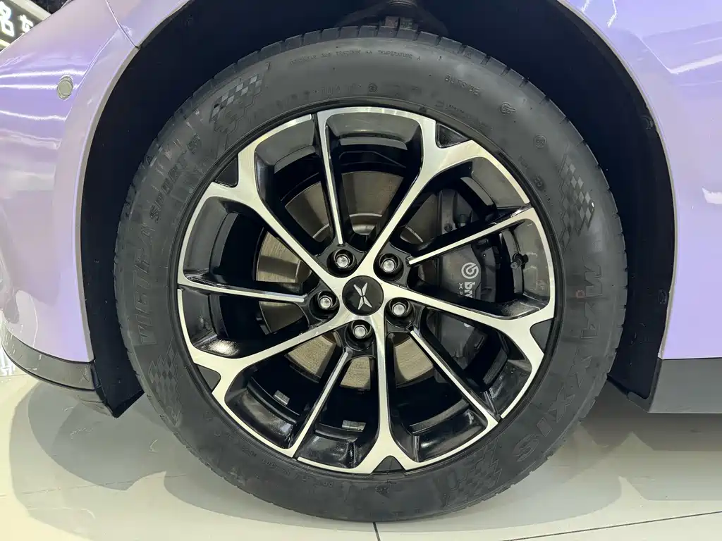 Xpeng P7 2022 480E купить на сайте DeffCars