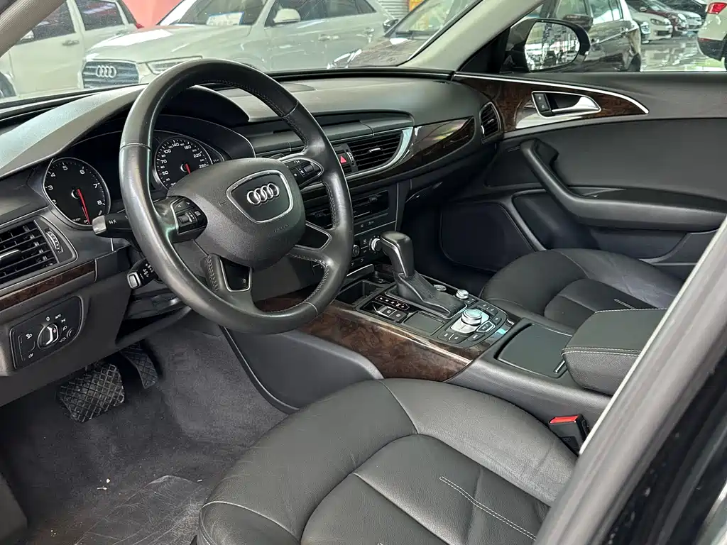 Audi A6L 2018 30th Anniversary Model 35 TFSI Fashion Model купить на сайте DeffCars