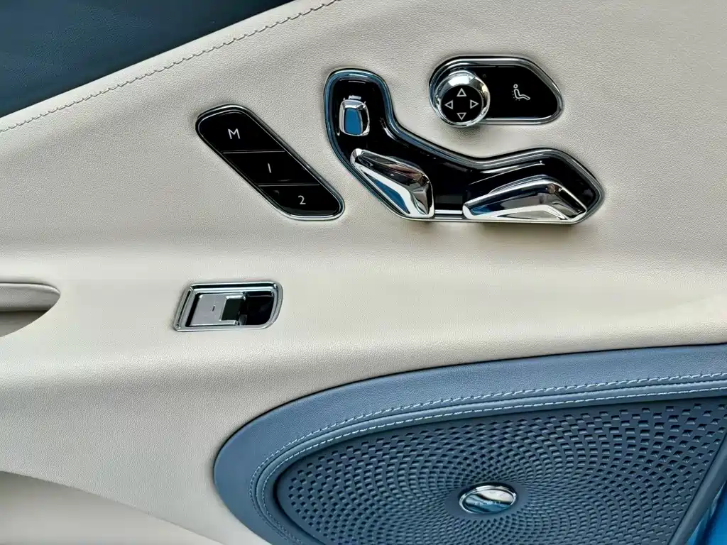 Flying Spur 2022 4.0T V8 Mulliner купить на сайте DeffCars