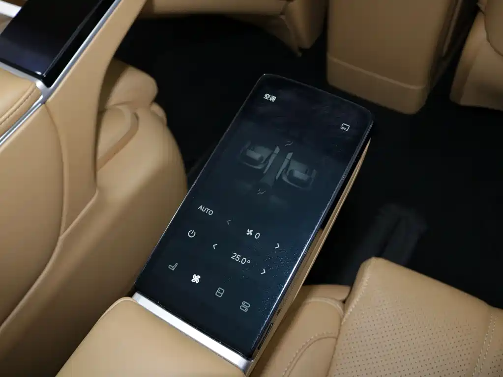 Lantu Dreamer 2025 PHEV four-wheel drive premium Kunpeng version купить на сайте DeffCars