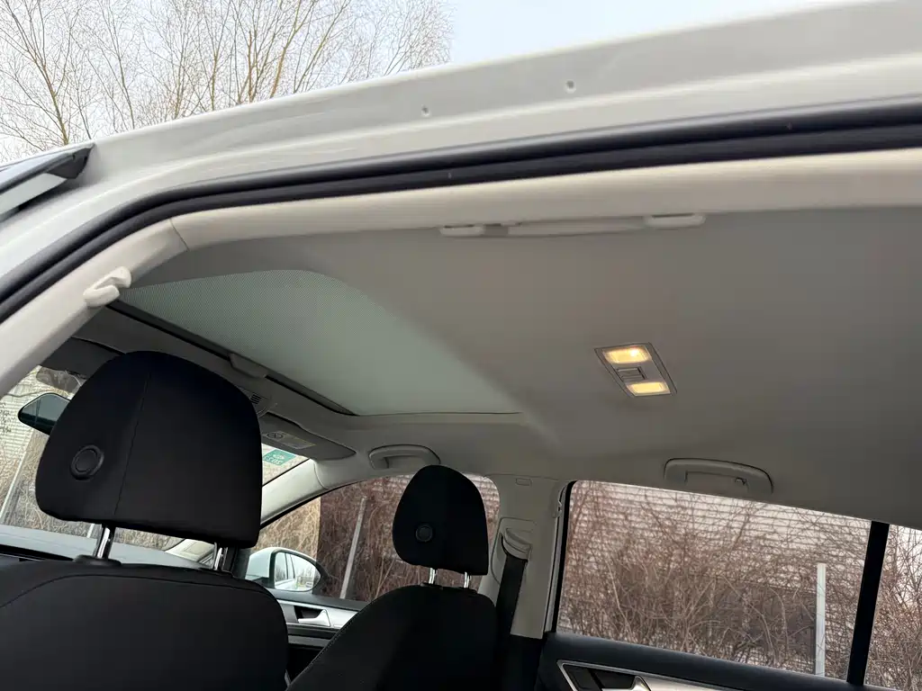 Golf 2020 Beloved Edition 200TSI DSG Comfort Type купить на сайте DeffCars