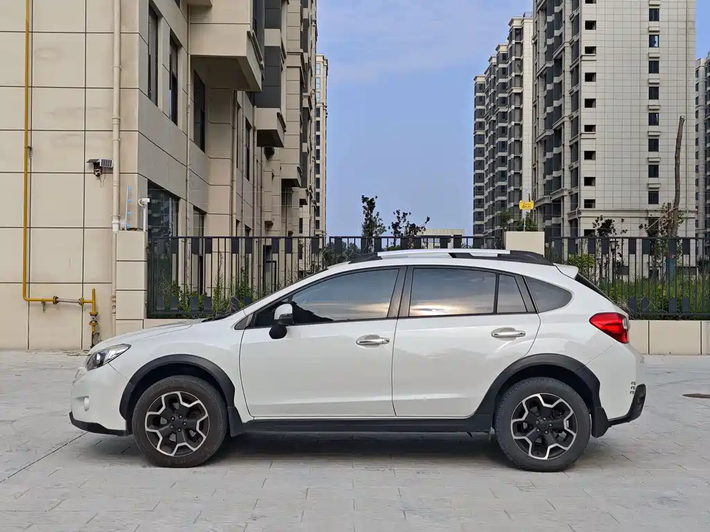 Subaru XV 2015 2.0i Deluxe Edition купить на сайте DeffCars