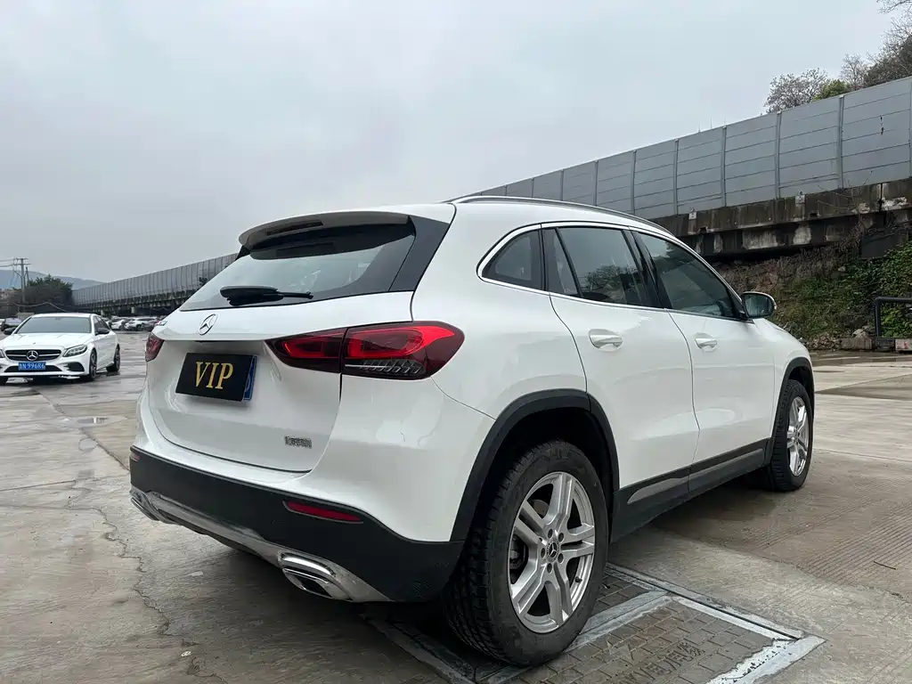 Mercedes-Benz GLA 2023 GLA 200 купить на сайте DeffCars
