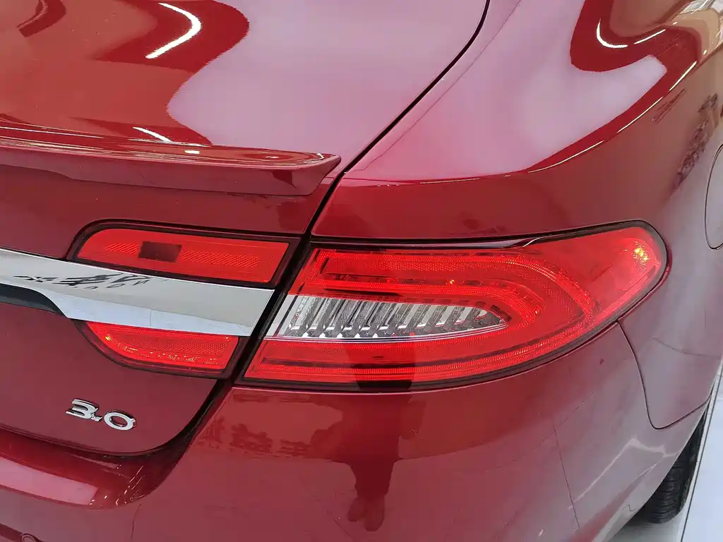 Jaguar XF 2015 3.0 SC R-Sport Luxury Edition купить на сайте DeffCars
