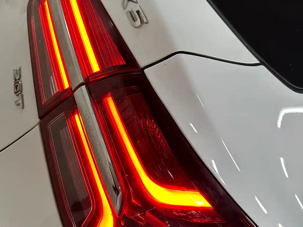 Roewe RX5 2019 20T two-wheel drive automatic 4G interconnected platinum version купить на сайте DeffCars