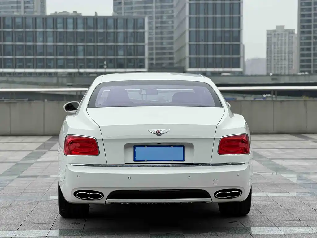 Flying Spur 2017 4.0T V8 Standard Edition купить на сайте DeffCars