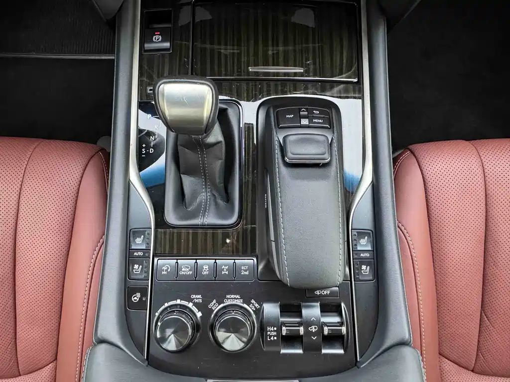 Lexus LX 2019 570 Premium Luxury Edition купить на сайте DeffCars