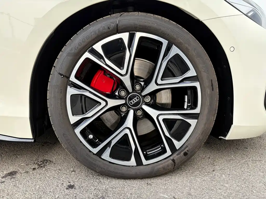 Audi A5L Sportback 2026 TFSI 150kW exclusive quattro model купить на сайте DeffCars
