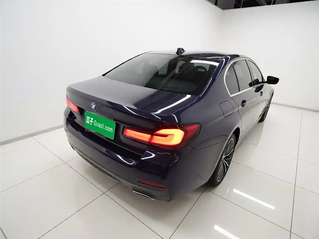 BMW 5 Series 2022 facelift 530Li leading M sports package купить на сайте DeffCars