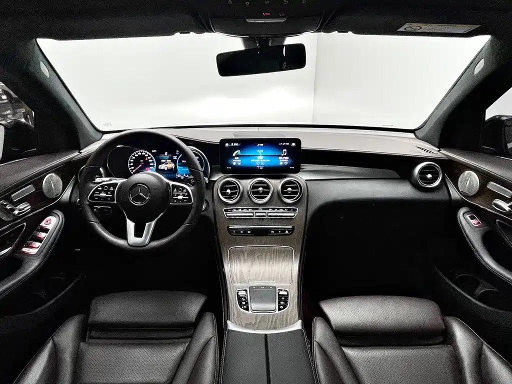 Mercedes-Benz GLC 2022 facelift GLC 260 L 4MATIC luxury model купить на сайте DeffCars