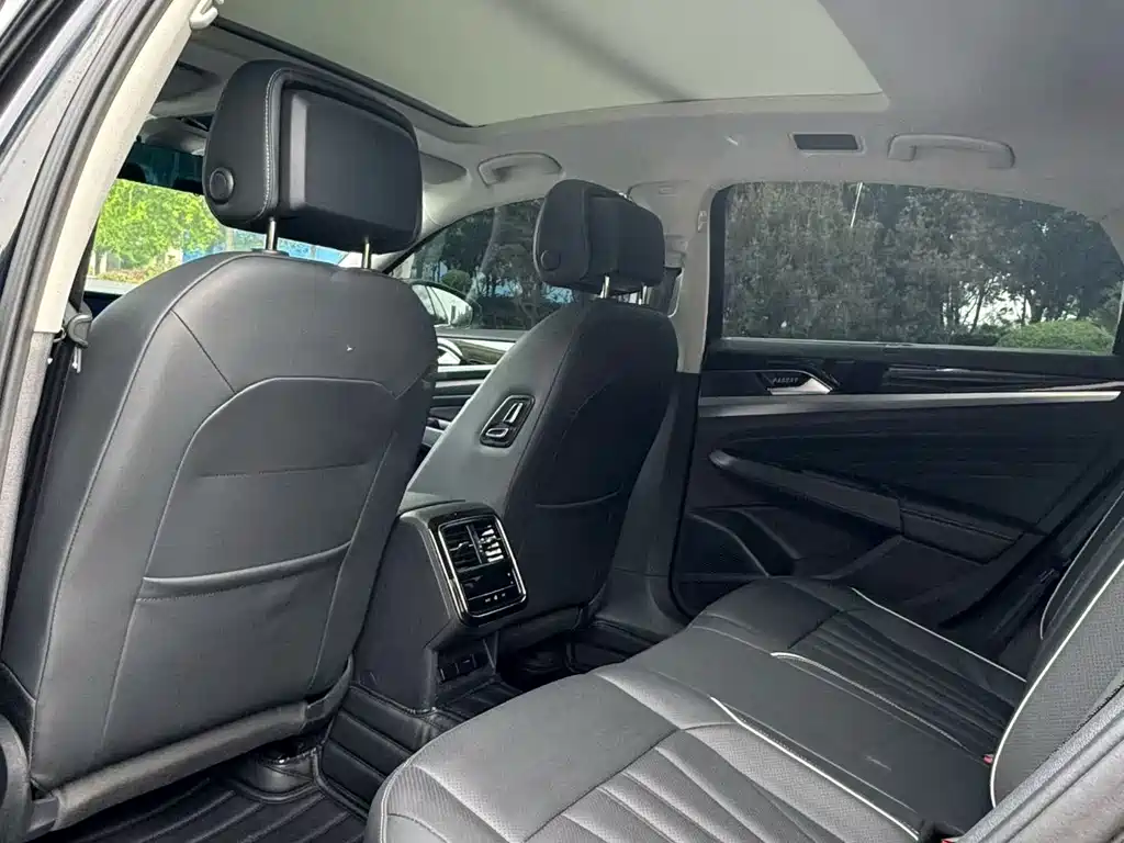Passat 2024 380TSI Starry Sky Deluxe Edition купить на сайте DeffCars