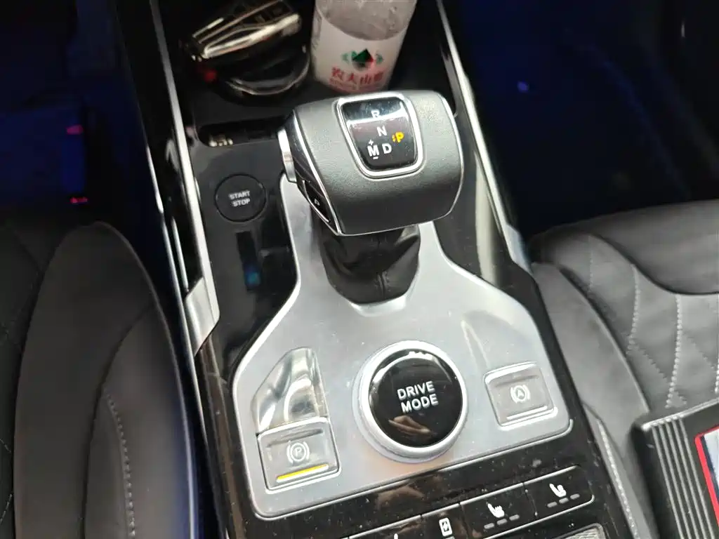 Hongqi HS5 2019 2.0T Zhilian Flagship Edition купить на сайте DeffCars