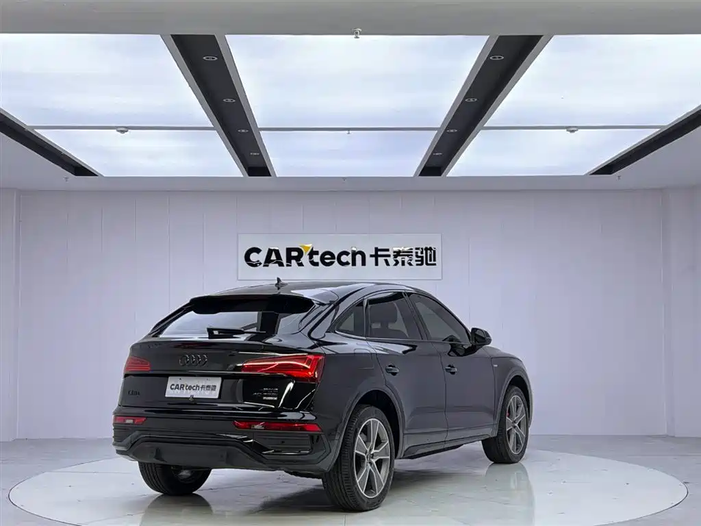 Audi Q5L Sportback 2022 40 TFSI luxury model купить на сайте DeffCars
